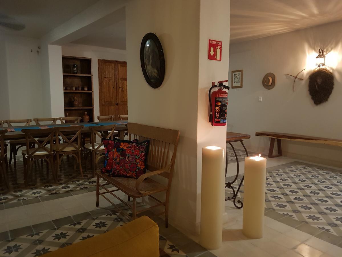 Hotel Puerta San Pedro à Tlaquepaque Extérieur photo