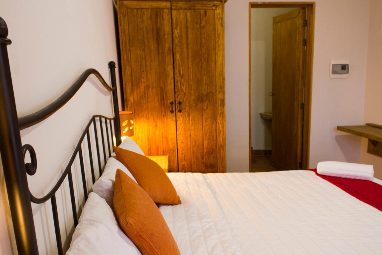 Hotel Puerta San Pedro à Tlaquepaque Extérieur photo