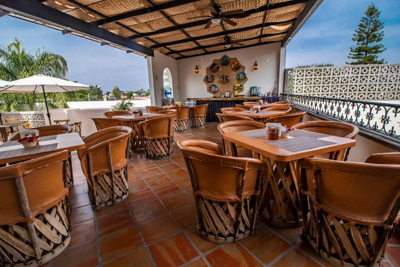 Hotel Puerta San Pedro à Tlaquepaque Extérieur photo